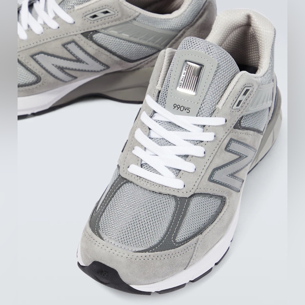 New Balance 990v5
